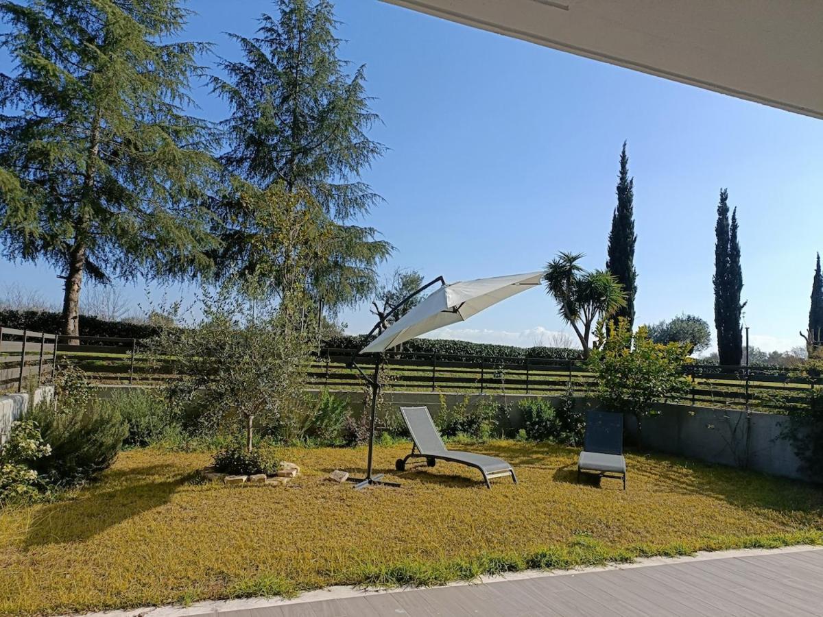 Roberta And Luca Cozy With Garden, Terrace And Pool Rom